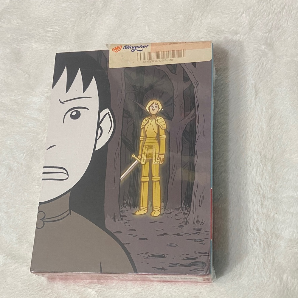 Graphic Novel with Illustrated Cover - Picture 2 of 8